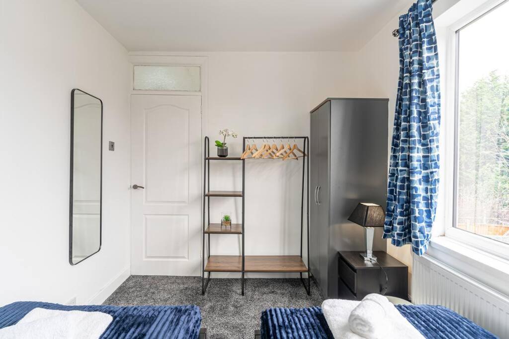 Holiday home Modern House, Sleeps 5 In